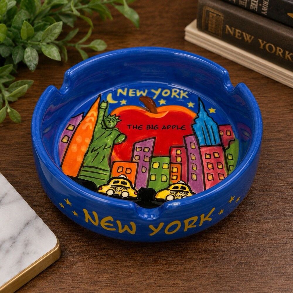New York The Big Apple NYC Ceramic Ashtray Statue Liberty Taxi Souvenir 4.5”